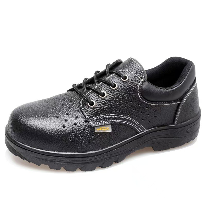 Low cut shoes