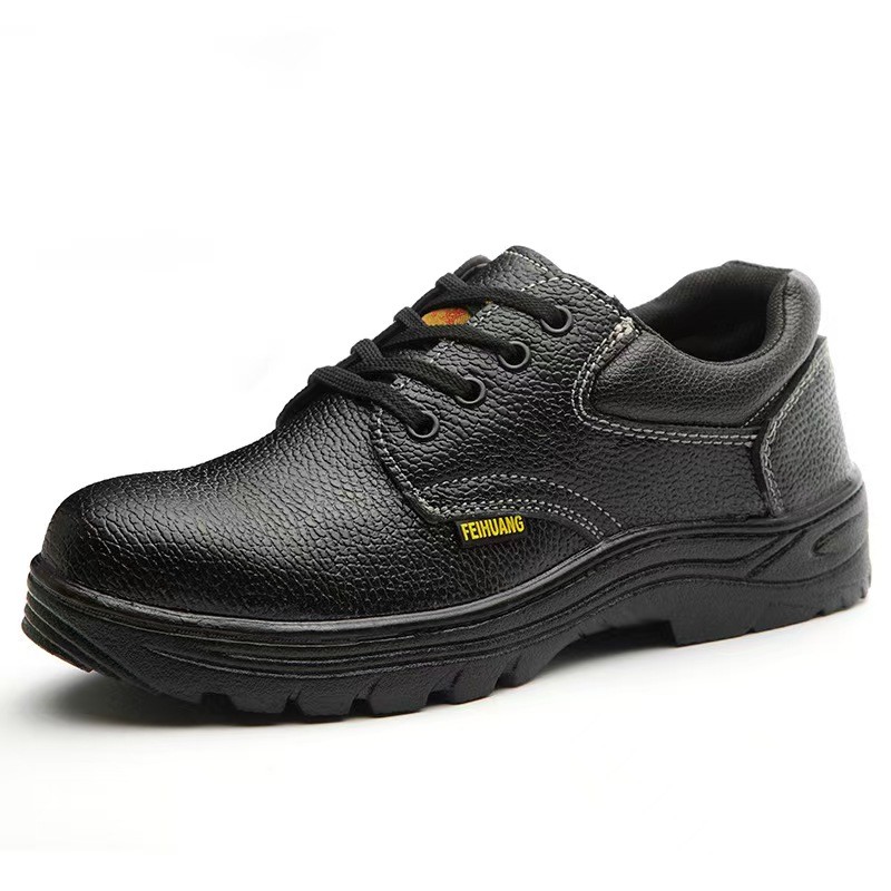Low cut shoes